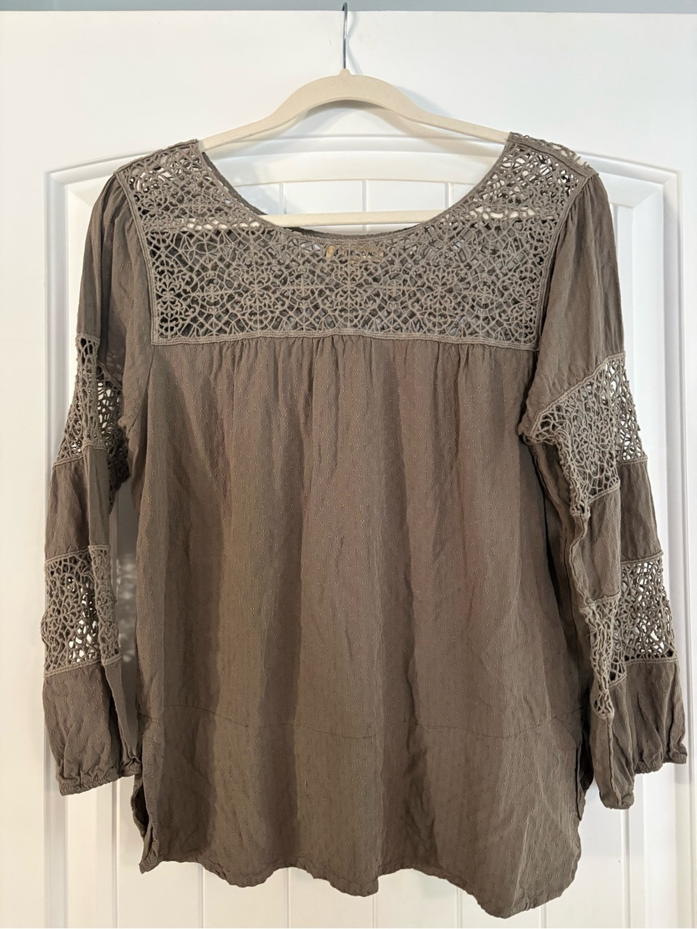 Democracy women’s long sleeve top